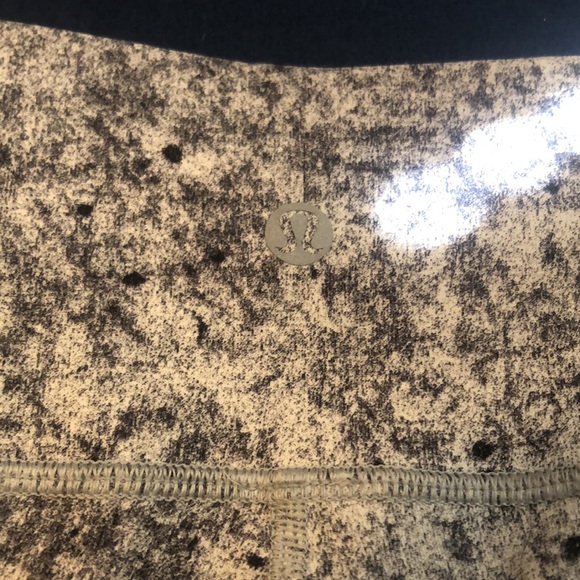 Lululemon Wunder Under Low-Rise Luxtreme 28" Antiqued Alpine White Multi size 12 - Picture 2 of 4